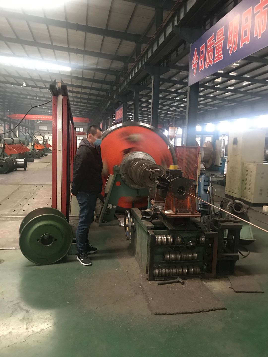 半島電纜：一手抓疫情防控，一手抓復(fù)工復(fù)產(chǎn)，內(nèi)外兼顧，眾志成城.jpg